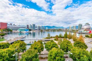 Photo 1: 502 118 ATHLETES Way in Vancouver: False Creek Condo for sale in "Shoreline at the Village on False Creek" (Vancouver West)  : MLS®# R2208955