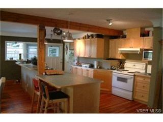 Photo 3:  in VICTORIA: Vi Fairfield East House for sale (Victoria)  : MLS®# 382124