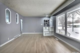 Photo 5: 139 Rae Street in Regina: Coronation Park Residential for sale : MLS®# SK963458