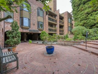 Photo 2: 208 2320 W 40TH Avenue in Vancouver: Kerrisdale Condo for sale in "MANOR GARDENS" (Vancouver West)  : MLS®# R2729245