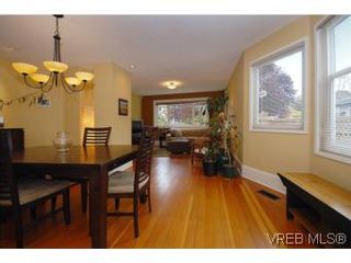 Photo 5: 1044 Redfern St in VICTORIA: Vi Fairfield East House for sale (Victoria)  : MLS®# 518219