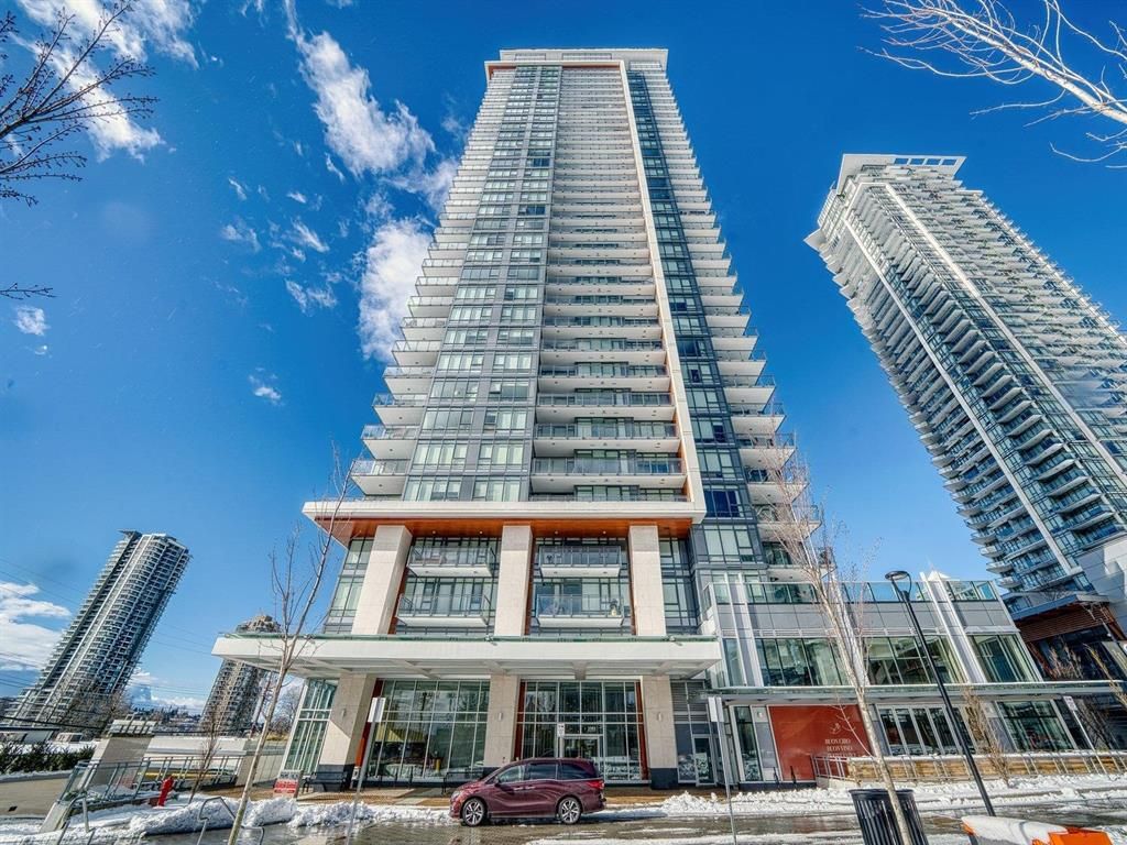 Main Photo: 3803-2085 Skyline in Burnaby: Brentwood Park Condo for sale (Burnaby North)  : MLS®# R2774338