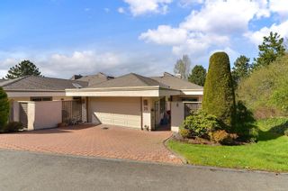 Photo 2: 28 4318 Emily Carr Dr in Saanich: SE Broadmead Row/Townhouse for sale (Saanich East)  : MLS®# 930647