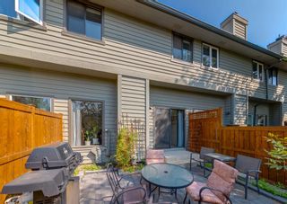 Photo 18: 39 Point Mckay Crescent NW in Calgary: Point McKay Row/Townhouse for sale : MLS®# A2052357