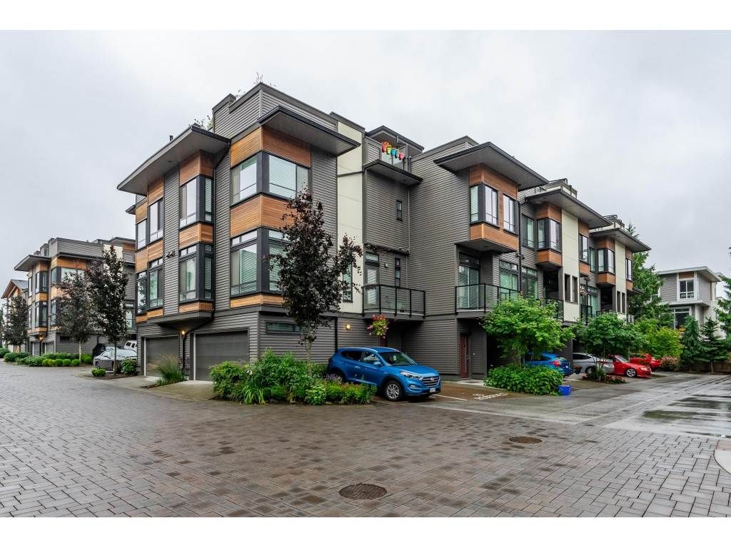 Main Photo: 68 7811 209 Street in Langley: Willoughby Heights Townhouse for sale in "EXCHANGE" : MLS®# R2471301