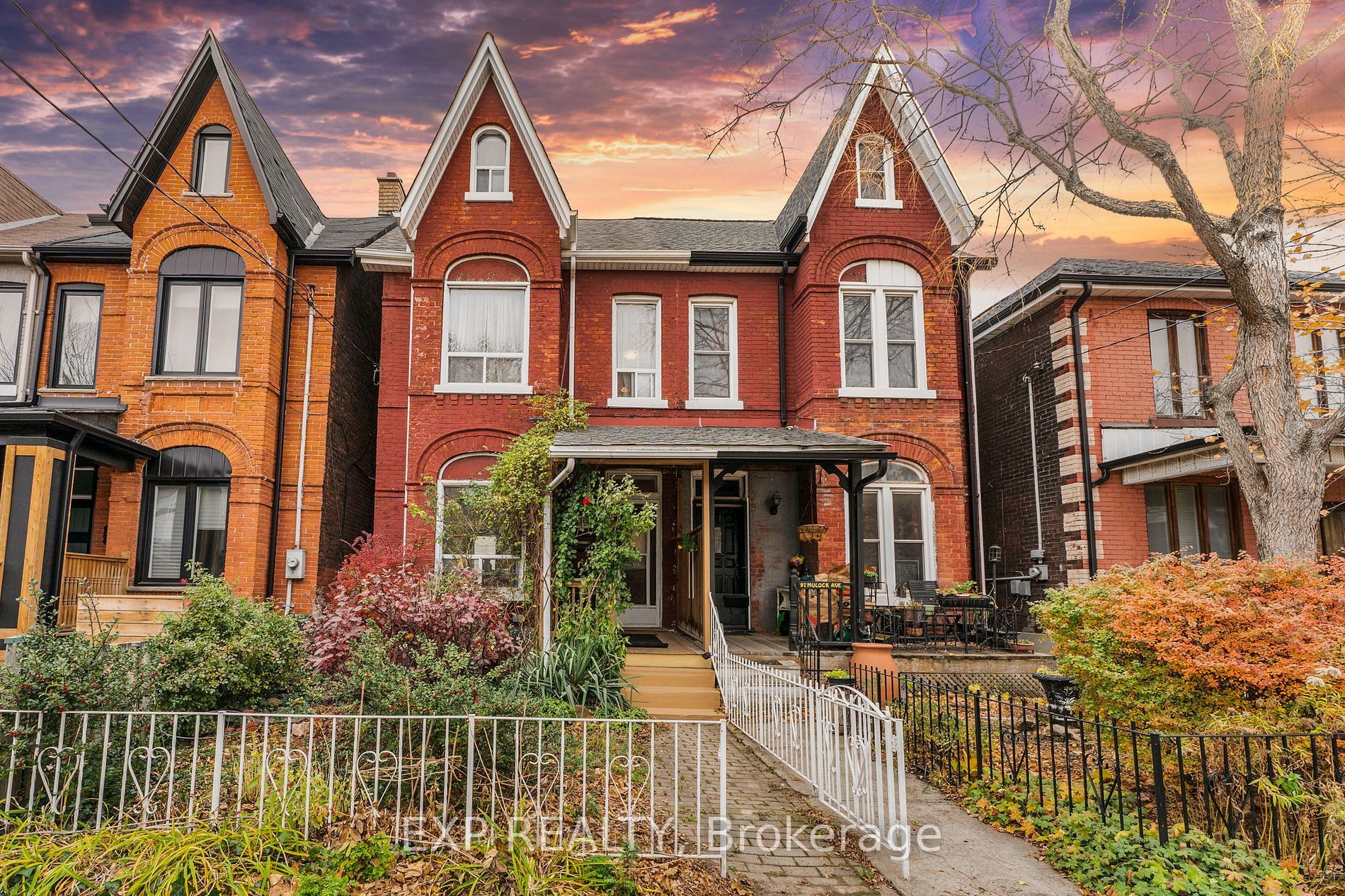 Main Photo: 99 Mulock Avenue in Toronto: Junction Area House (2 1/2 Storey) for sale (Toronto W02)  : MLS®# W7299178