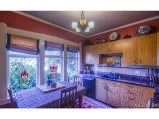 Photo 15: 118 Howe St in VICTORIA: Vi Fairfield West House for sale (Victoria)  : MLS®# 683986