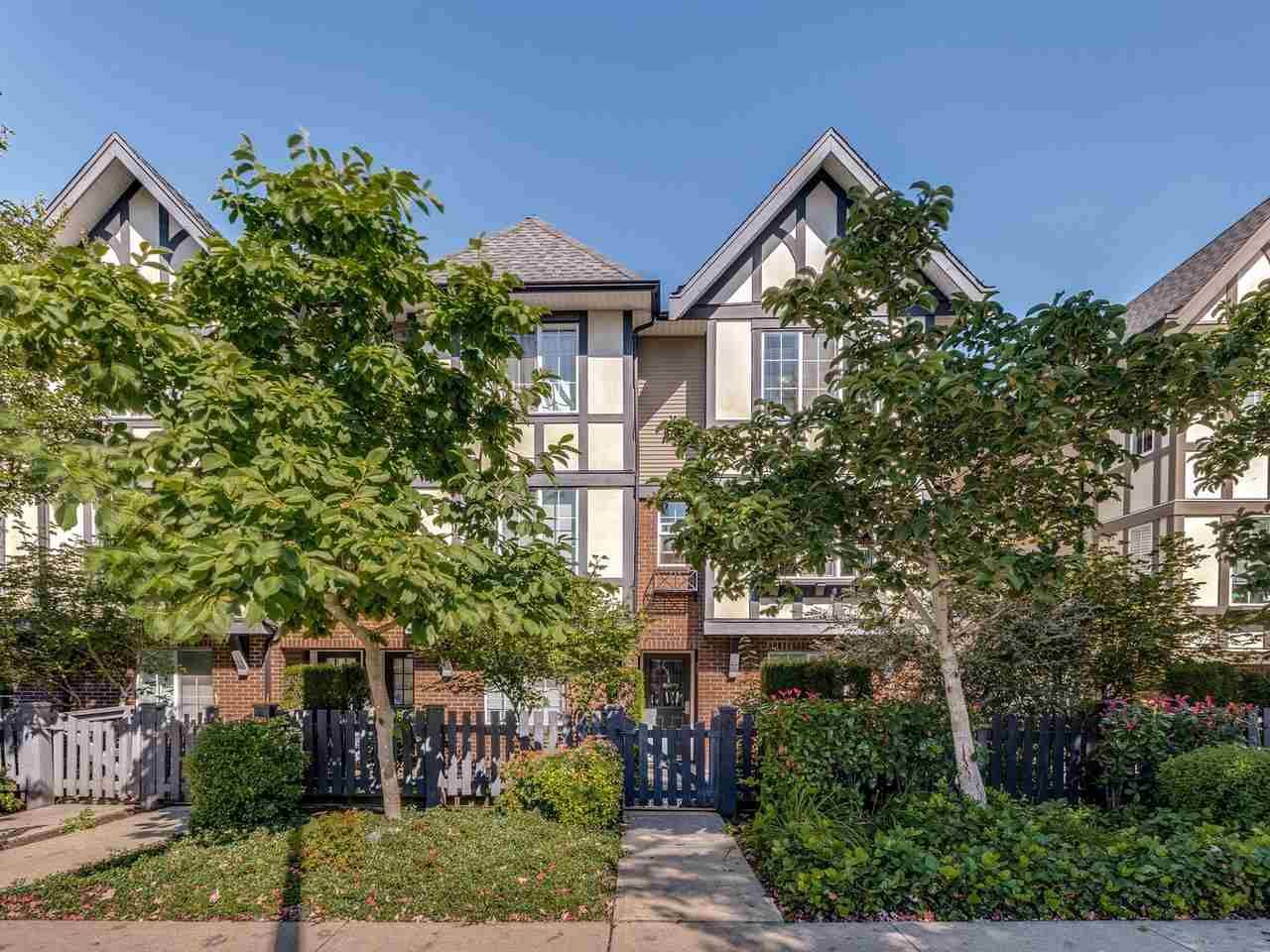 Main Photo: 27 20875 80 AVENUE in Langley: Willoughby Heights Townhouse for sale : MLS®# R2495219