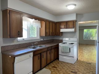 Photo 4: : House for sale : MLS®# R2695480