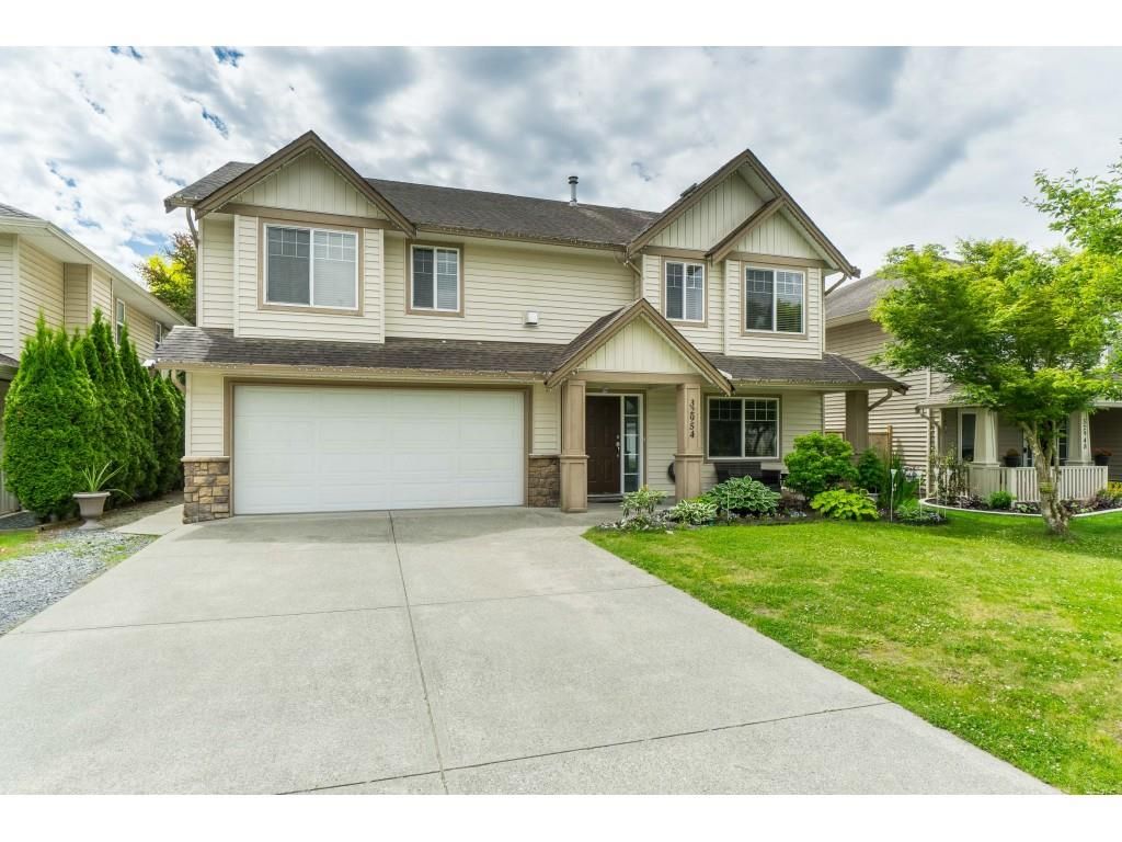 Main Photo: 32954 PHELPS Avenue in Mission: Mission BC House for sale in "Cedar Valley Estates" : MLS®# R2468941