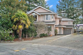 Photo 1: 1266 Royston Close in Saanich: SW Strawberry Vale House for sale (Saanich West)  : MLS®# 951344