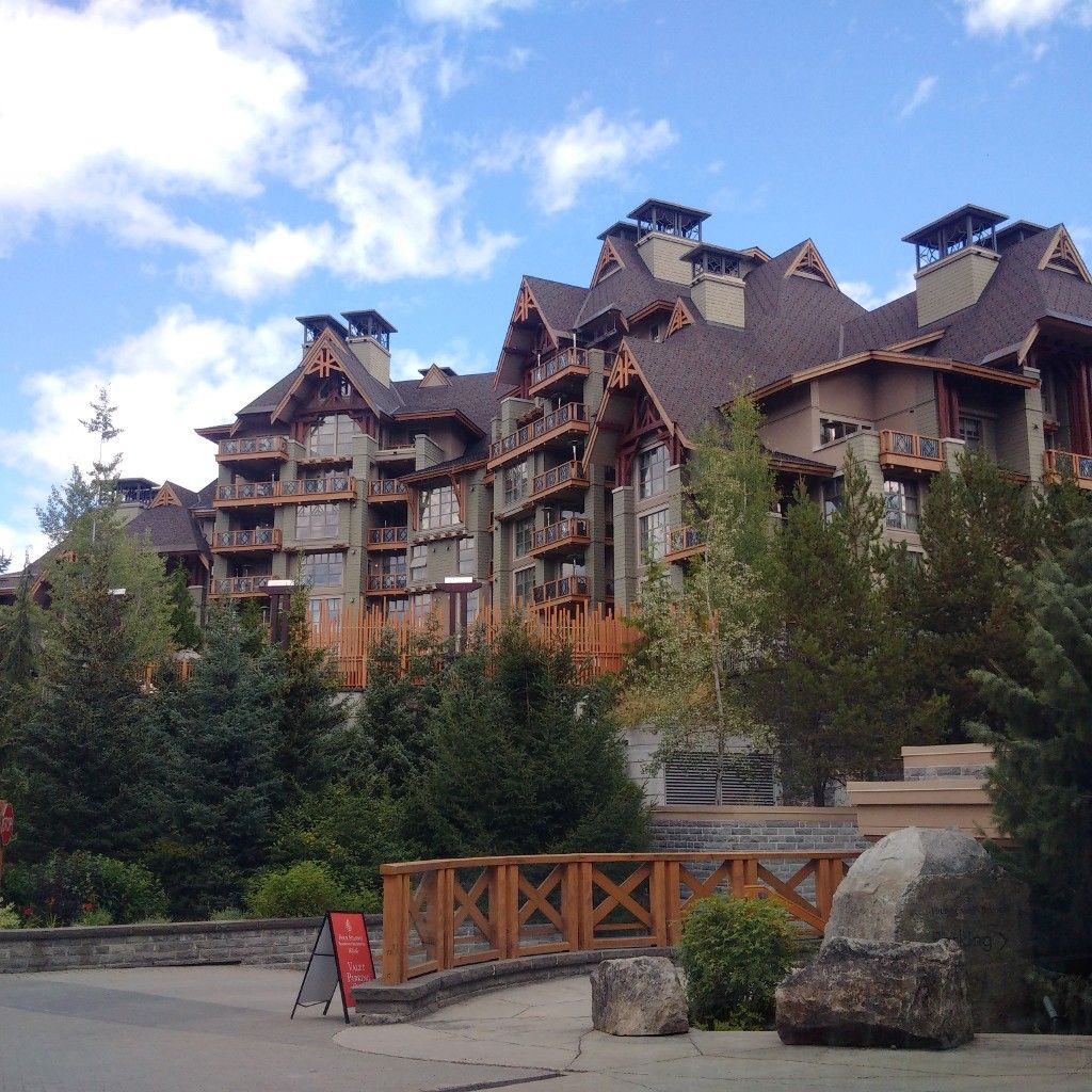 Main Photo: # 818 4591 BLACKCOMB WY in Whistler: Benchlands Condo for sale : MLS®# V986170