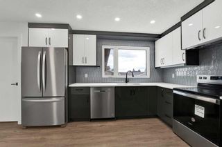 Photo 4: 140 Rundlefield Crescent NE in Calgary: Rundle Detached for sale : MLS®# A2122700