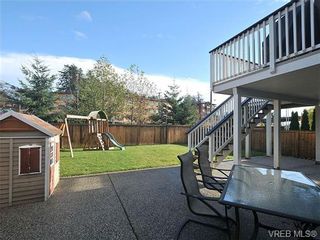 Photo 19: 104 Thetis Vale Cres in VICTORIA: VR Six Mile House for sale (View Royal)  : MLS®# 656097