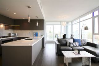 Photo 1: 707 6538 NELSON Avenue in Burnaby: Metrotown Condo for sale in "THE MET2" (Burnaby South)  : MLS®# R2399182