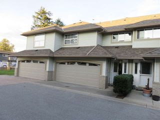 Photo 2: 24 12165 75 AVE in Surrey: West Newton Townhouse for sale : MLS®# R2011964