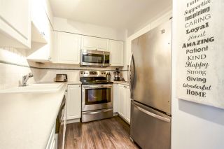 Photo 3: 311 488 HELMCKEN STREET in Vancouver: Yaletown Condo for sale (Vancouver West)  : MLS®# R2090580