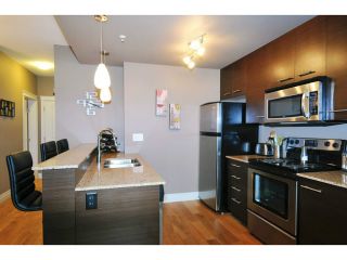 Photo 6: 201 2343 ATKINS Avenue in Port Coquitlam: Central Pt Coquitlam Condo for sale in "PEARL" : MLS®# V1070597