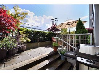 Photo 4: 205 1750 W 3RD Avenue in Vancouver: False Creek Townhouse for sale in "DWELLINGS ON THIRD" (Vancouver West)  : MLS®# V896891