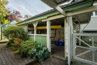 Photo 41: 325 Robertson St in Victoria: Vi Fairfield East House for sale : MLS®# 915807
