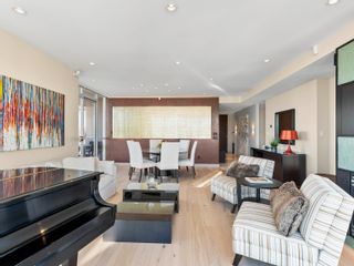 Photo 10: 4303 1408 STRATHMORE Mews in Vancouver: Yaletown Condo for sale in "WEST ONE" (Vancouver West)  : MLS®# R2842411