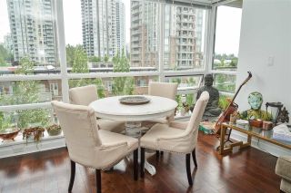 Photo 9: 704 2978 GLEN Drive in Coquitlam: North Coquitlam Condo for sale in "Grand Central One" : MLS®# R2379022