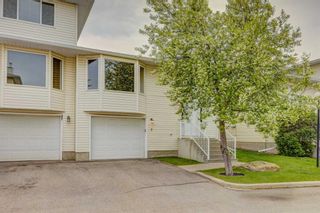 Main Photo: 31 505 Edmonton Trail NE: Airdrie Row/Townhouse for sale : MLS®# A2136057