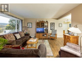 Photo 7: 10750 Highway 97 Highway in Lake Country: House for sale : MLS®# 10303085