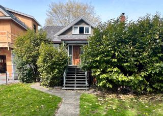 Photo 1: 3159 W 14TH Avenue in Vancouver: Kitsilano House for sale (Vancouver West)  : MLS®# R2898363