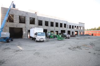 Photo 3: 13080 KATONIEN Street in Maple Ridge: Websters Corners Industrial for lease in "Kanaka Business Park" : MLS®# C8048569