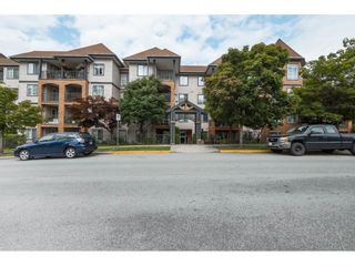 Photo 2: 205 12207 224 Street in Maple Ridge: West Central Condo for sale in "Evergreen" : MLS®# R2388902