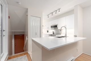 Photo 15: 4 2368 LAUREL Street in Vancouver: Fairview VW Townhouse for sale in "Spinnaker West" (Vancouver West)  : MLS®# R2666268