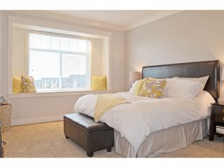 Photo 10: 21048 77A Avenue in Langley: Willoughby Heights House for sale in "YORKSON" : MLS®# F1425611