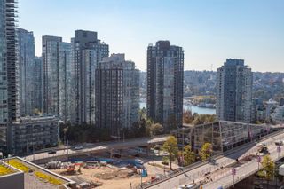 Photo 19: 1805 1351 CONTINENTAL Street in Vancouver: Downtown VW Condo for sale in "MADDOX" (Vancouver West)  : MLS®# R2819795