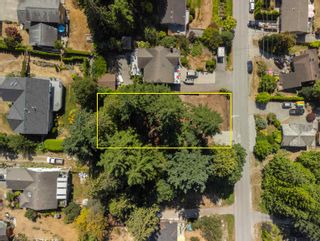 Photo 4: LOT 5 LAUREL Avenue in Sechelt: Sechelt District Land for sale (Sunshine Coast)  : MLS®# R2609554