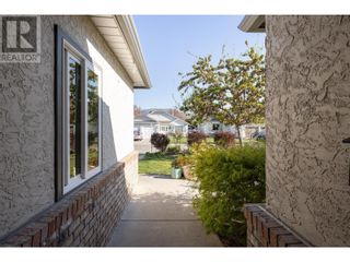 Photo 5: 742 Southwind Drive in Kelowna: House for sale : MLS®# 10309585