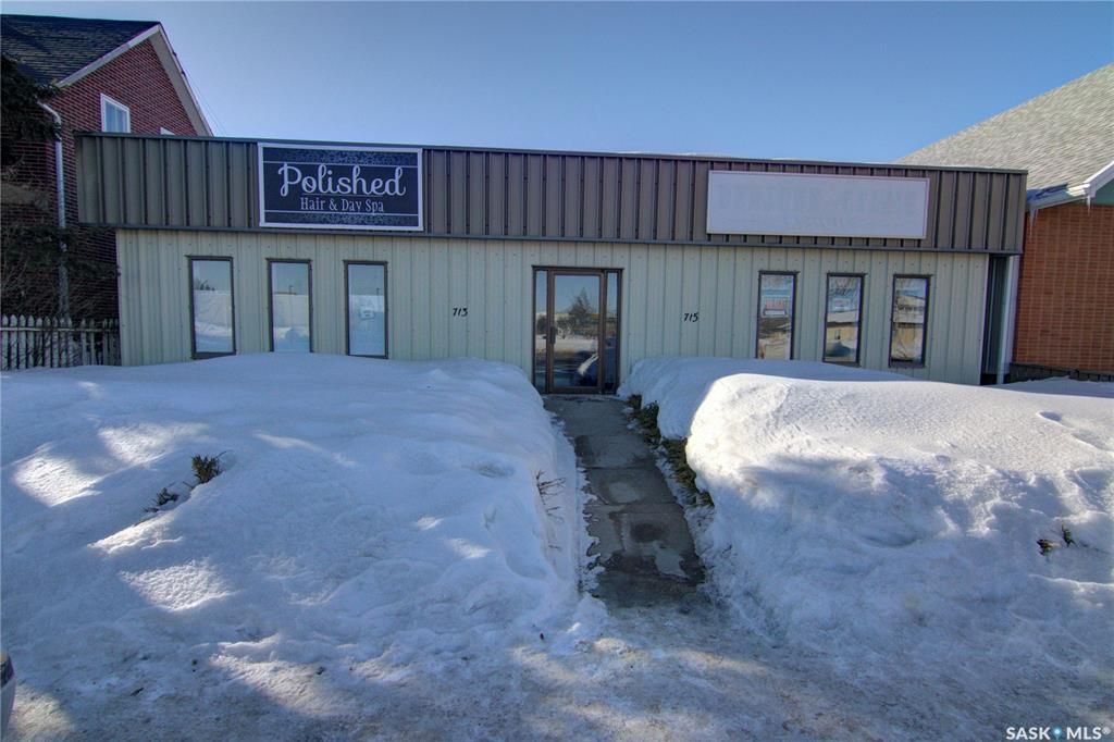 Main Photo: 713-715 100th Street in Tisdale: Commercial for sale : MLS®# SK923021
