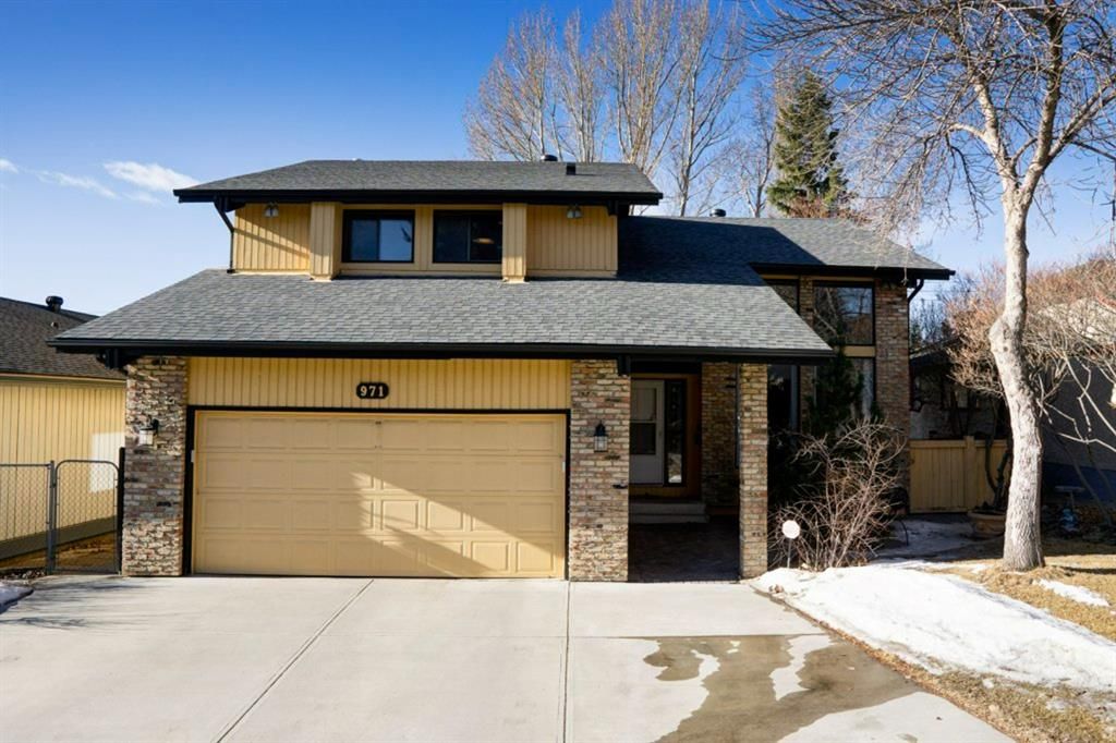Main Photo: 971 Ranch Estates Place NW in Calgary: Ranchlands Detached for sale : MLS®# A1194285
