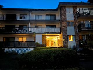 Main Photo: 309 160 E 19TH Street in North Vancouver: Central Lonsdale Condo for sale : MLS®# R2837519