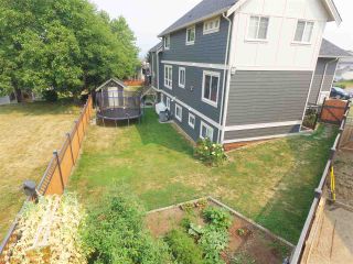 Photo 3: 8237 TANAKA TERRACE in Mission: Mission BC House for sale : MLS®# R2193387