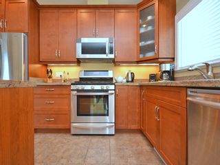 Photo 14: 359 Kinver St in VICTORIA: Es Saxe Point Half Duplex for sale (Esquimalt)  : MLS®# 598554