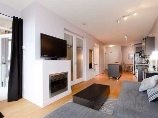 Photo 2: 405 205 E 10TH Avenue in Vancouver: Mount Pleasant VE Condo for sale in "THE HUB" (Vancouver East)  : MLS®# V928760