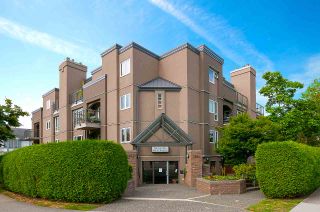 Photo 1: 102 1550 SW MARINE Drive in Vancouver: Marpole Condo for sale in "THE CARLTON" (Vancouver West)  : MLS®# R2481390
