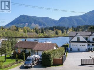 Photo 38: 243 North Shore Rd in Lake Cowichan: House for sale : MLS®# 961733