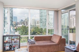 Photo 8: 908 1033 MARINASIDE Crescent in Vancouver: Yaletown Condo for sale in "QUAYWEST" (Vancouver West)  : MLS®# R2615852