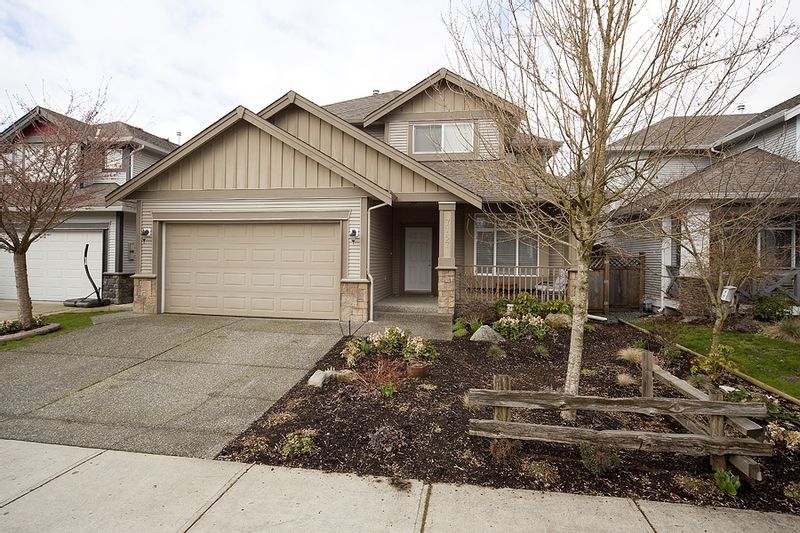 FEATURED LISTING: 7157 196A Street Langley
