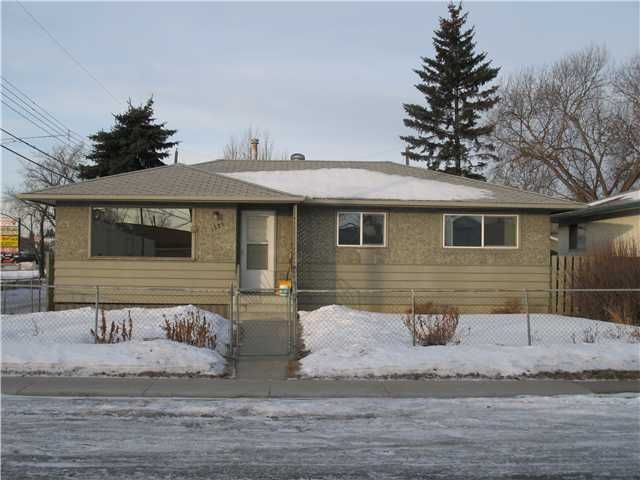 FEATURED LISTING: 1725 45 Street Southeast CALGARY