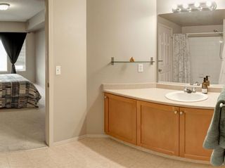Photo 12: 305 838 19 Avenue SW in Calgary: Lower Mount Royal Apartment for sale : MLS®# A2053275