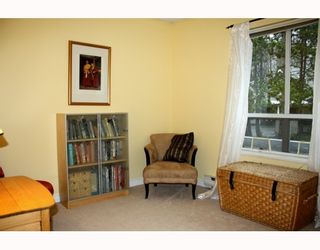 Photo 8: 3428 WEYMOOR Place in Vancouver: Champlain Heights Townhouse for sale in "MOORPARK" (Vancouver East)  : MLS®# V803553