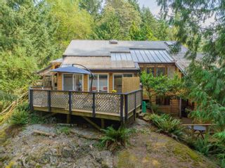 Photo 2: 1218 MILLER Road: Bowen Island House for sale : MLS®# R2736447